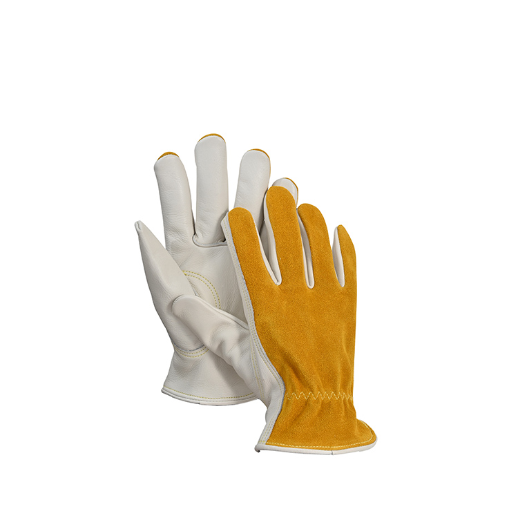 Качественные защитные перчатки 