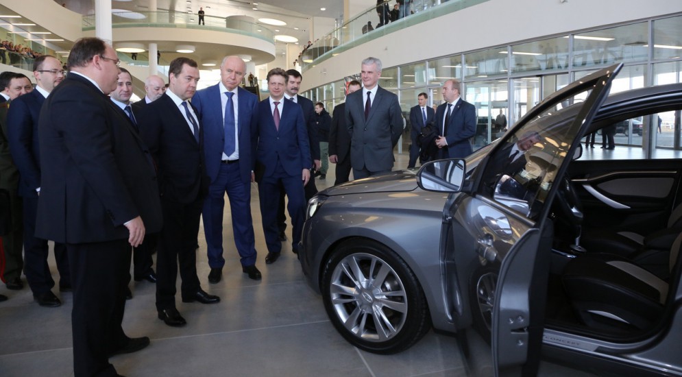 Медведев сообщил свое мнение о продукции Lada