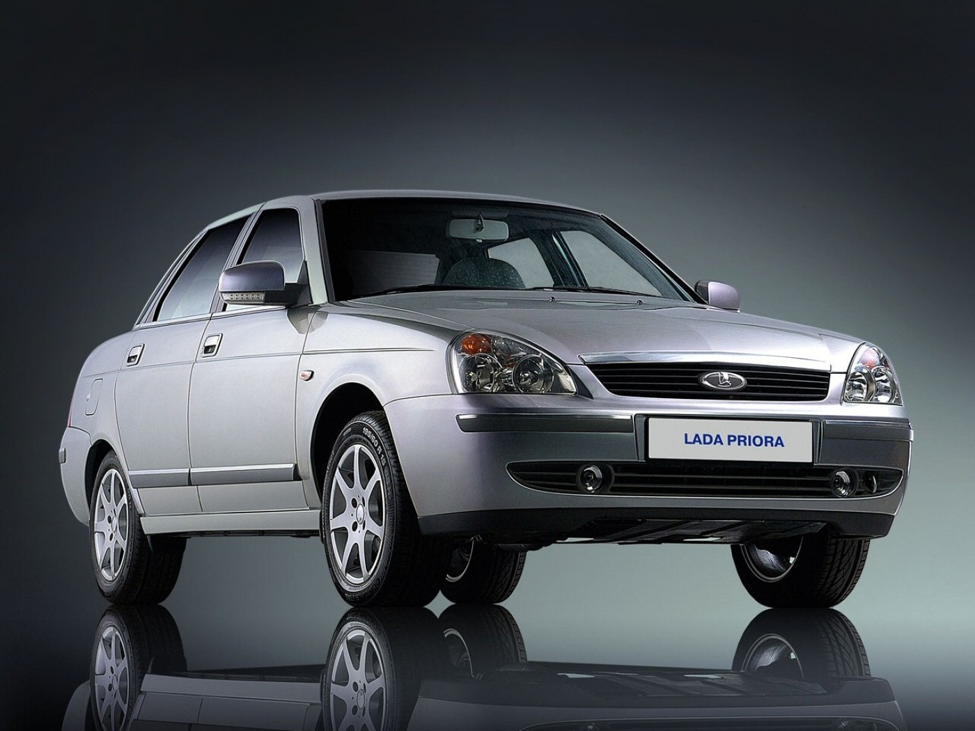 В России начались продажи бюджетной версии LADA Priora Driver